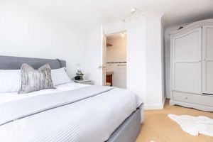 Photo 16- click for photo gallery